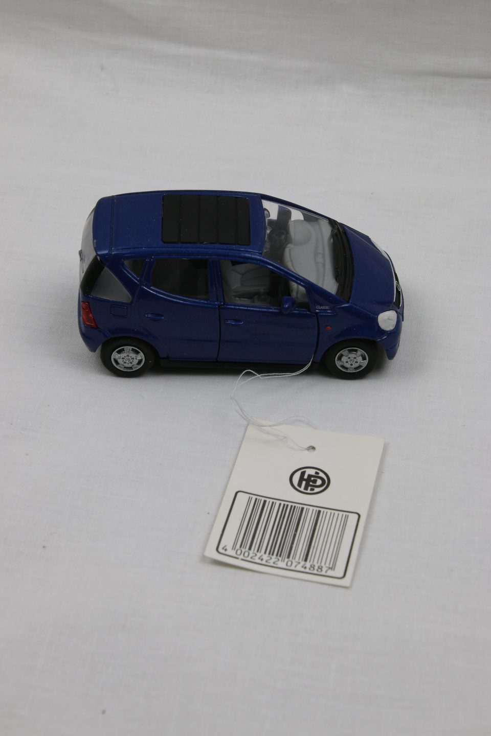 Voiture miniature Mercedes Benz A-Class bleue - photo 1