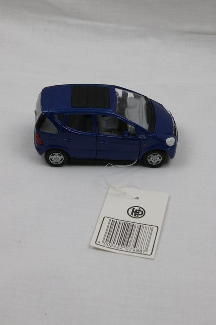 Voiture miniature Mercedes Benz A-Class bleue - photo 1