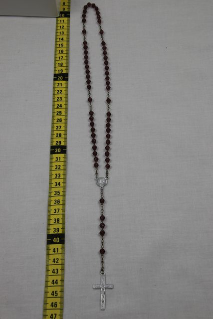 Chapelet catholique avec croix métal et perles rouges - photo 1