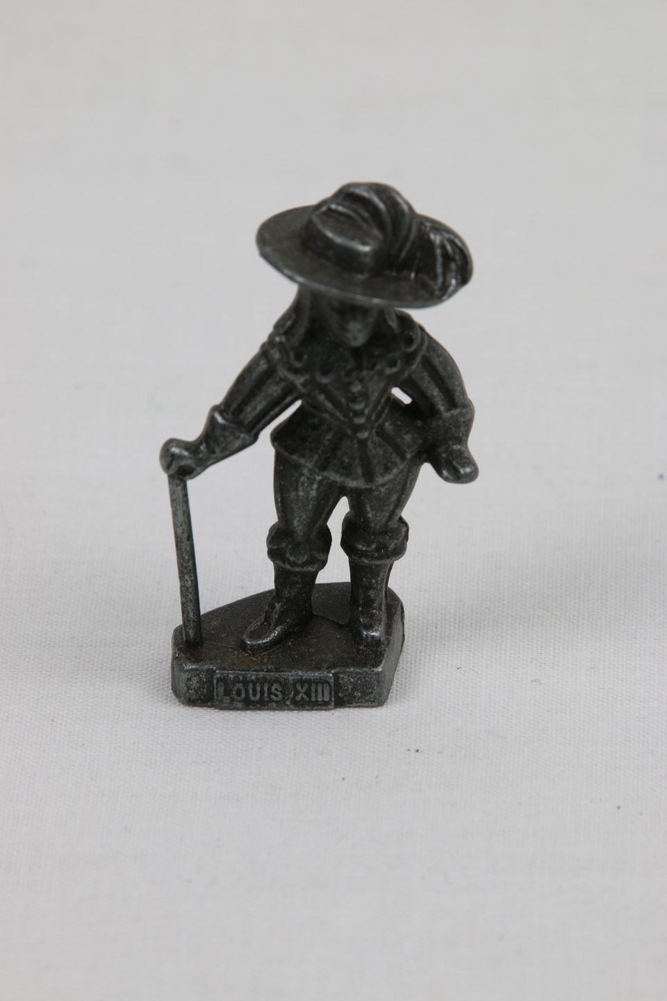 Figurine miniature Louis XIII en métal - photo 1