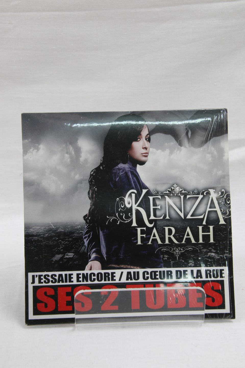 Kenza Farah - CD single J'essaie encore / Au coeur de la rue scellé - photo 1