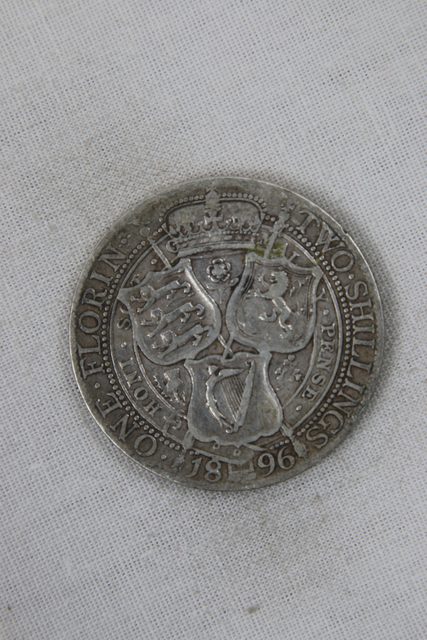 Pièce de monnaie ancienne Two Shillings 1896 - photo 1
